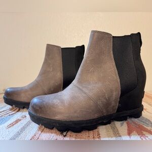 Sorel Joan of Arctic Wedge II Leather Chelsea Boots